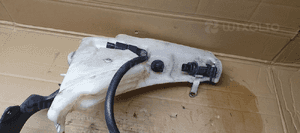 Zbiorniczek spryskiwaczy pompka Audi A4 B8 8T0955453C 8T1955463B 2