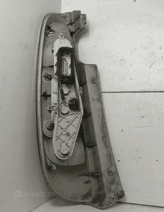 Lampa prawy tył prawa tylna skoda roomster praktik 3