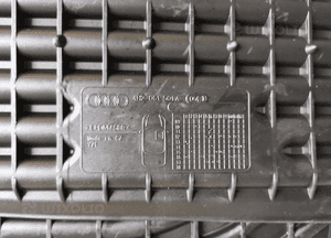 Dywaniki gumowe Audi A8 4H2061501A przód RL 8