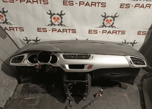 Deska rozdzielcza konsola kokpit poduszka pasażera citroen C3 ii DS3 1