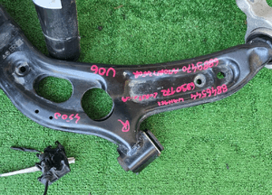 Zwrotnica wahacz amortyzator bmw X1 U11 2 U06 6890172 8846544 6889470 1