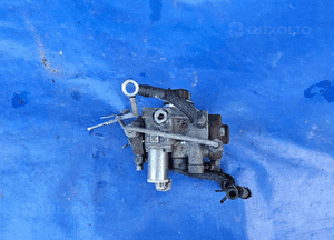 Toyota rav4 verso avensis pompa wtryskowa 22100-0r040 2