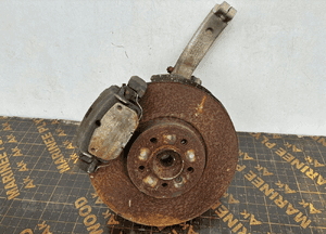 BMW E70 / E71 Zwrotnica piasta przód Prawa - 16298 4