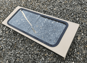 Ramka nadstawka lewa tył tylna błotnik lewy szyba defender 1999-2014 1