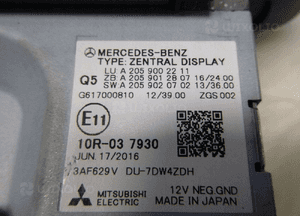 Mercedes v klasa W447 ekran monitor navi 14
