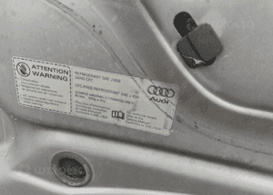 Audi A6 C6 4F maska pokrywa silnika 5