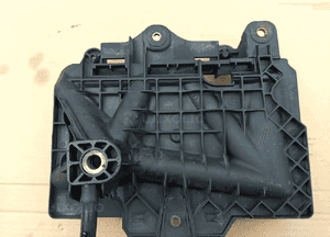 Skoda Roomster Fabia VW Polo Seat Ibiza podstawa pod akumulator 6Q0915331 2