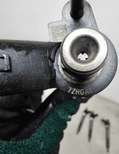 WTRYSK WTRYSKIWACZ BMW E87 E90 2.0 D 0445116001 9