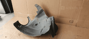 Nadkole prawy przód przednie prawe Mercedes W209 A2098840822 4