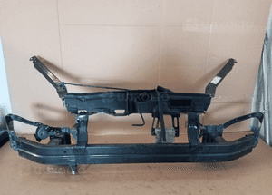 Pas przedni belka wzmocnienie Mercedes W168 A klasa 1