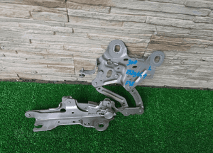 Zawias maski bmw X1 F48 7329441