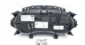 Licznik zegary volkswagen sportsvan 17696KM 517920740E 4