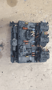 Citroen peugeot moduł sterownik bsm L11 9661087080 2