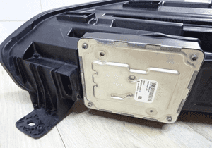 Lampa lewa focus MK4 full led MX7B-13E015-EB 9