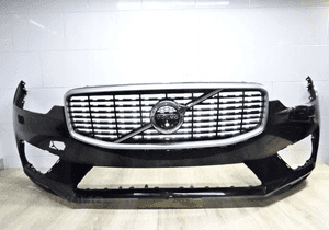 Volvo XC60 zderzak przód r-design 2019R llu 1
