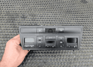 Klimatronik 4B0820043F Panel Sterowania Nawiewu Klimatyzacji Audi A6 C5 9
