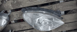 Przod przednia lampa prawa citroen xsara picasso 2