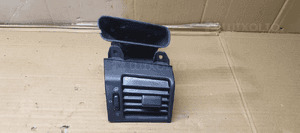 Kratka nawiewu prawa Mercedes W210 A2108312246 1