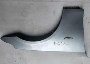 Błotnik prawy przedni bmw E60 E61 1
