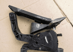Pedał potencjometr gazu hyundai IX35 DH32727-2S000 3