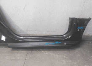 Próg słupek prawy ford fiesta MK7 8A81-A10130-AA 2