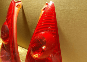LAMPA TYŁ TYLNA PRAWA LEWA PEUGEOT 107 ORYGINAŁ 5