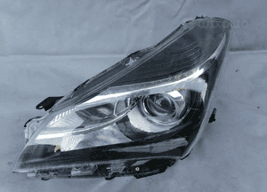 Lampa lewa lewy przód Toyota Yaris 3 III 1