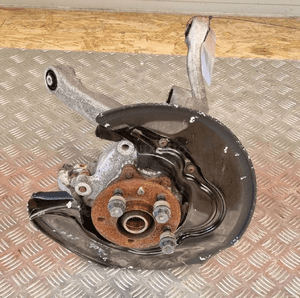 Audi Q5 8R zwrotnica lewa lewy tył tylna 8R0505435C 8R0505311F 3