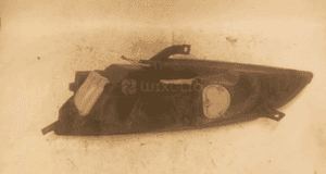 Przod przednia lampa prawa mitsubishi colt vi 6