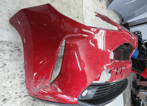 Toyota yaris cross zderzak przedni 2