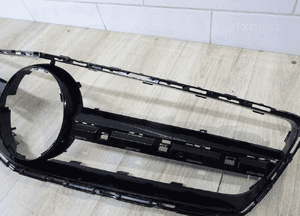 Mrcedes amg 63 W218 grill A2188851023 3