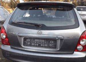 Mazda 323f bj 98-03 Klapa tylna tył z szyba 3