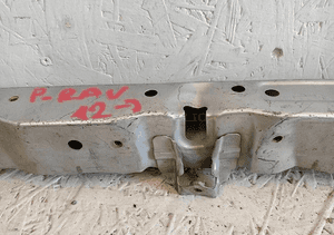 Pas przedni górny wzmocnienie górne toyota RAV4 iv 12- 2