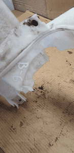 Zbiorniczek płynu spryskiwaczy pompka VW Passat B6 10