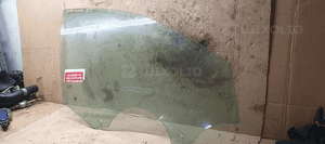 Szyba prawy przód przednia prawa Skoda Rapid AS2 14r 3