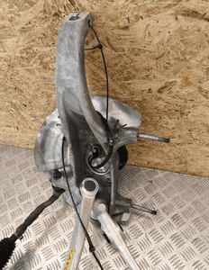 BMW M5 F10 M6 F06 F12 F13 ZWROTNICA PRZEDNIA PRAWA 2284054 ZAWIESZENIE KPL 6