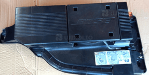 Renault Espace V sobwoofer  BOSE 281700926R 2
