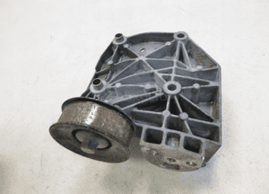 Jaguar xk X150 4.2 sc łapa mocowanie alternatora 4
