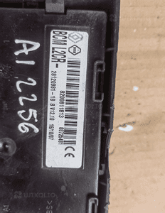 MODUŁ BCM STEROWNIK 8200811813 RENAULT CLIO III 2