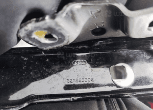 Zawias zawiasy maski lewy prawy komplet audi A1 ii 82A 2019-2024 5