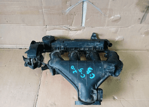 Kolektor ssący pokrywa zaworów Citroen C5 III 2.0 HDI 9662688980 1