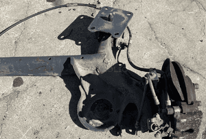 BELKA OS TYLNA ZAWIESZENIA FORD TRANSIT CONNECT II 4