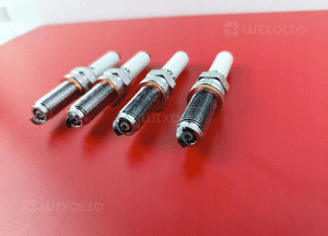 VW AG Volkswagen Skoda Seat Audi Świeca zapłonowa NGK 05E905602B / 4 Sztuki 2