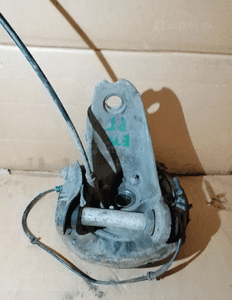 Zwrotnica piasta prawy tył tylna prawa wahacze BMW 5 E39 3.0D 4