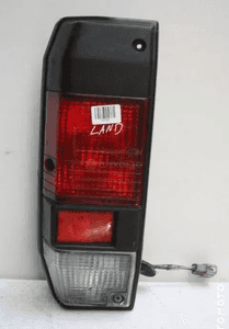 Lampa tylna lewa Toyota Land Cruiser 1