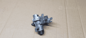 Wkładka zamka klapy bagażnika Audi A4 B6 Kombi 8E0827573A 4