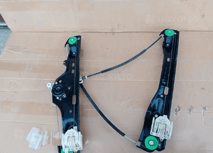 Mechanizm podnośnik szyby lewy przód BMW X1 E84 2990293 2990385 1