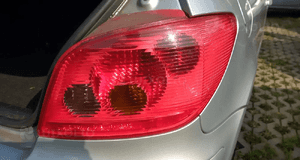 Peugeot 307 HB lampa tyl tylna prawa 1