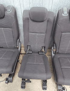 Opel zafira c tourer fotele tylne tył komplet 4