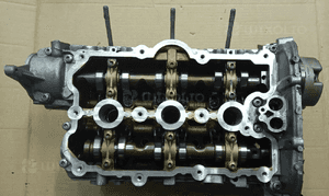 Audi A6 C6  3.0 V6 TFSI głowica silnika prawa  06E103404K 1